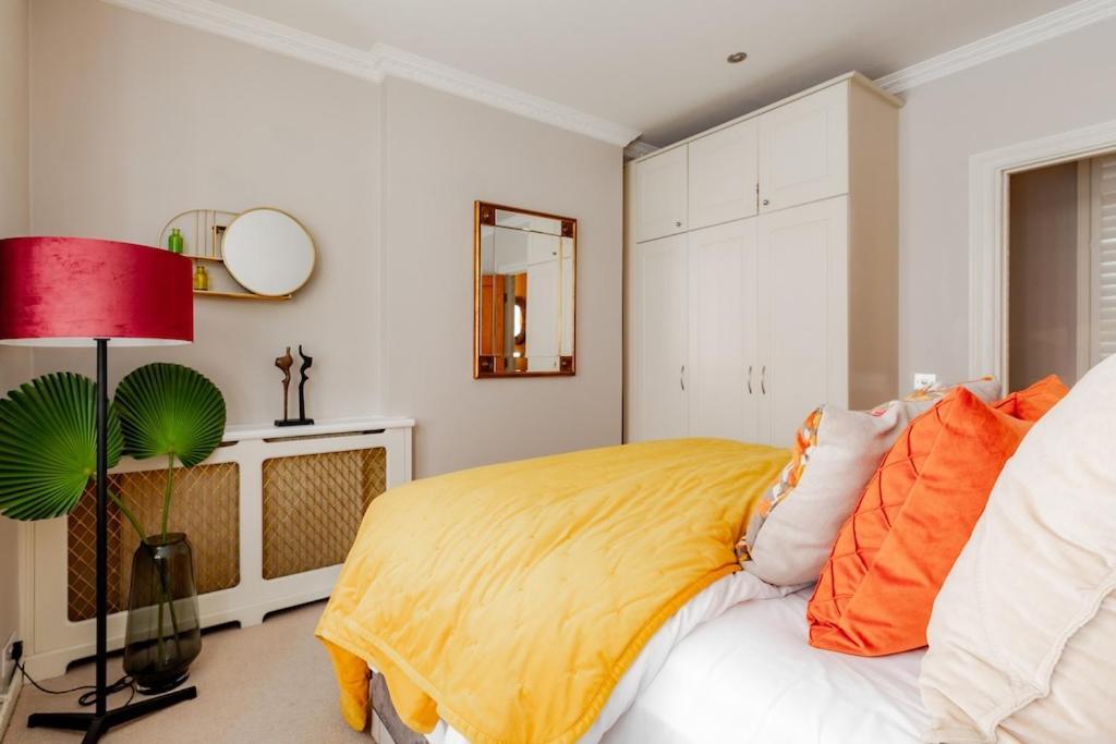 Revamped & Luxxe For Covent Garden Lovers! Adorable City Home For Families & Friends Londra Exterior foto