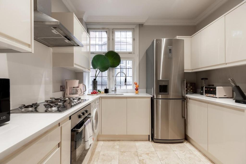 Revamped & Luxxe For Covent Garden Lovers! Adorable City Home For Families & Friends Londra Exterior foto